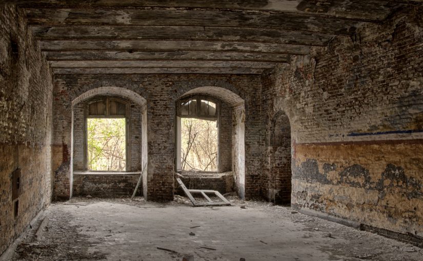 Adekwatnie z bieżącymi kodeksami nowo budowane domy muszą być gospodarcze.