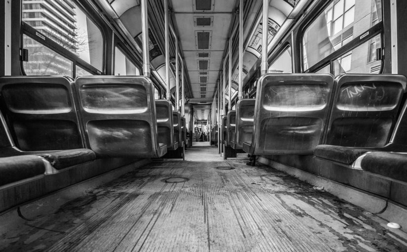 Poza horrendalnego szczęścia które percypujemy na myśl o nowym lokum martwimy się…